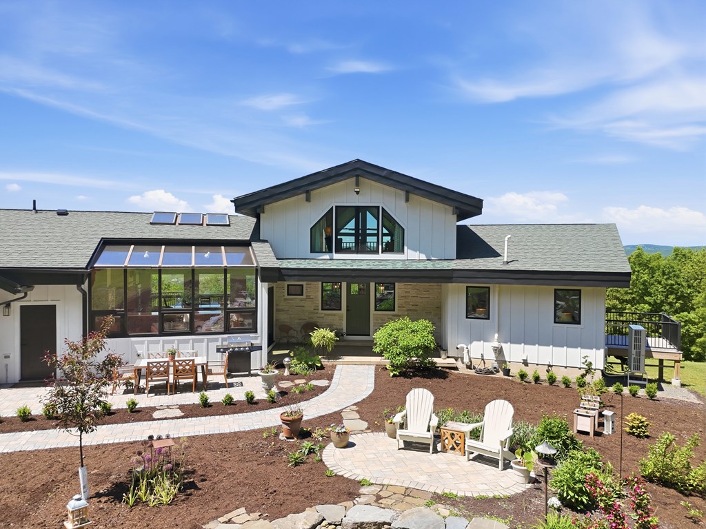 1383 Orange Hill