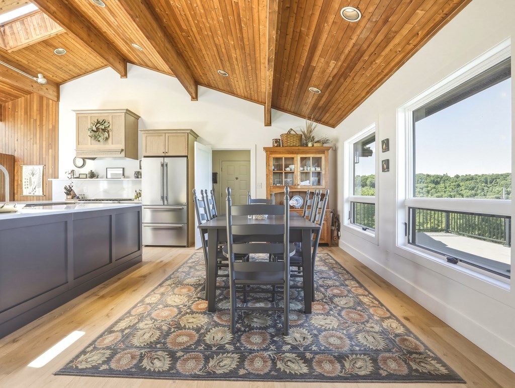 1383 Orange Hill
