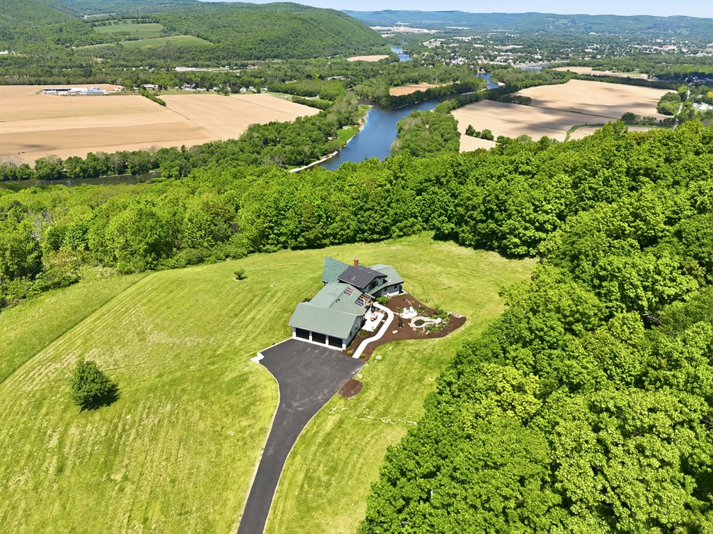 1383 Orange Hill