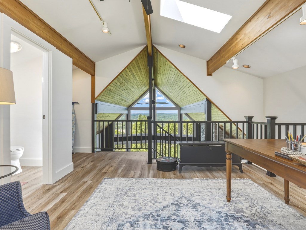 1383 Orange Hill