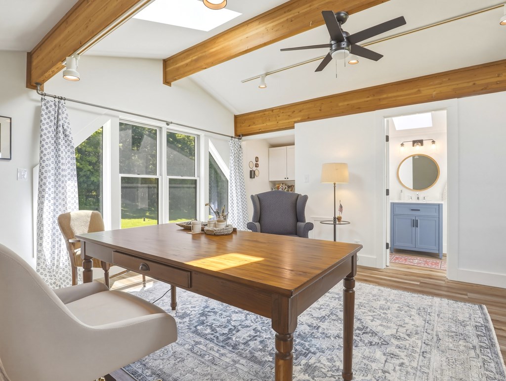 1383 Orange Hill