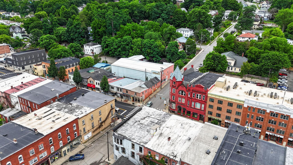 500 Main St