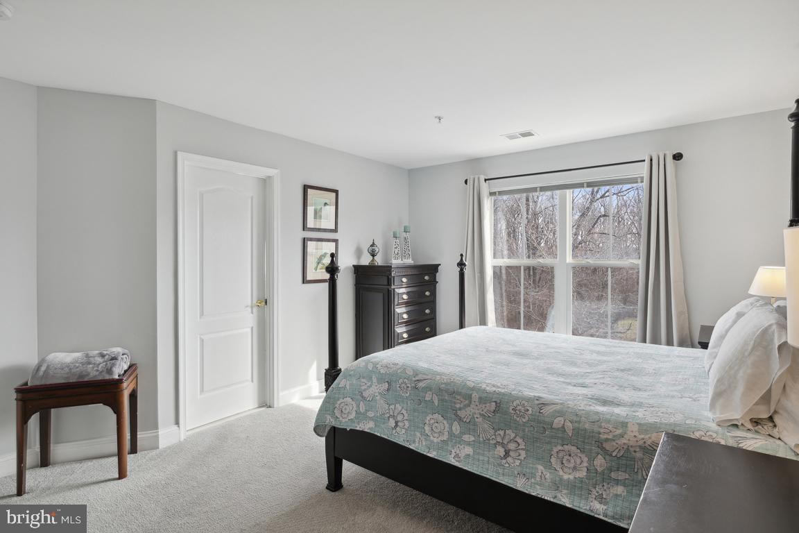 904 Kestrel Ct
