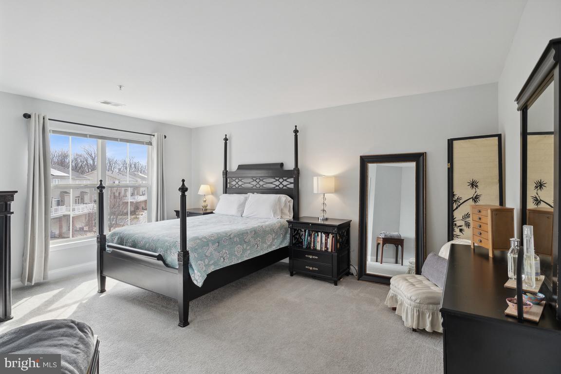 904 Kestrel Ct