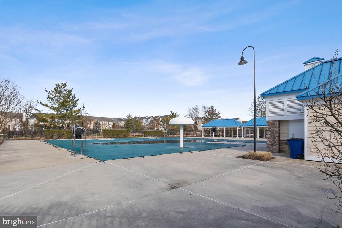 904 Kestrel Ct