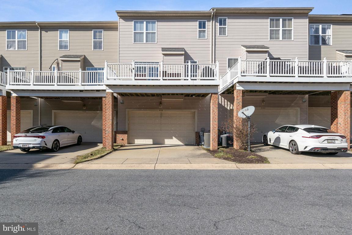 904 Kestrel Ct