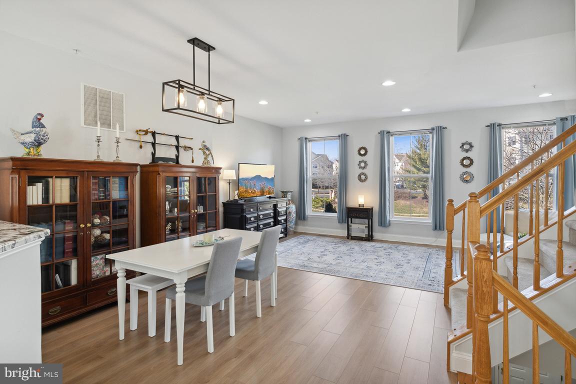 904 Kestrel Ct