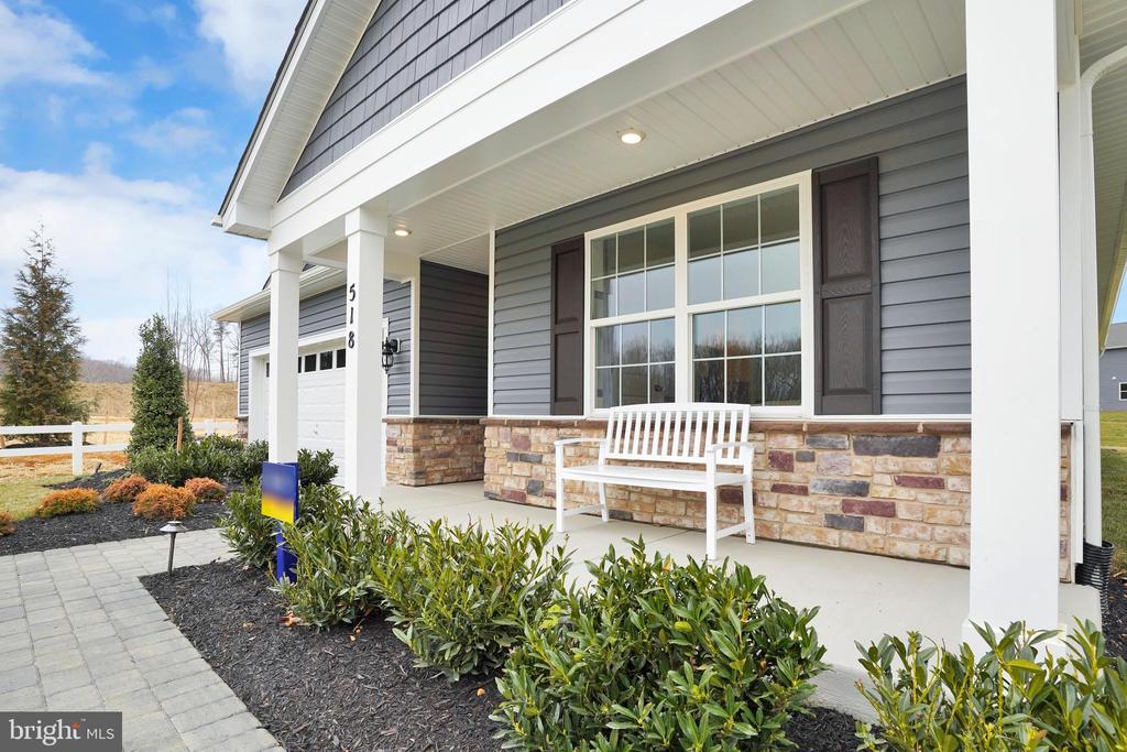 518 Woodland Knoll Way