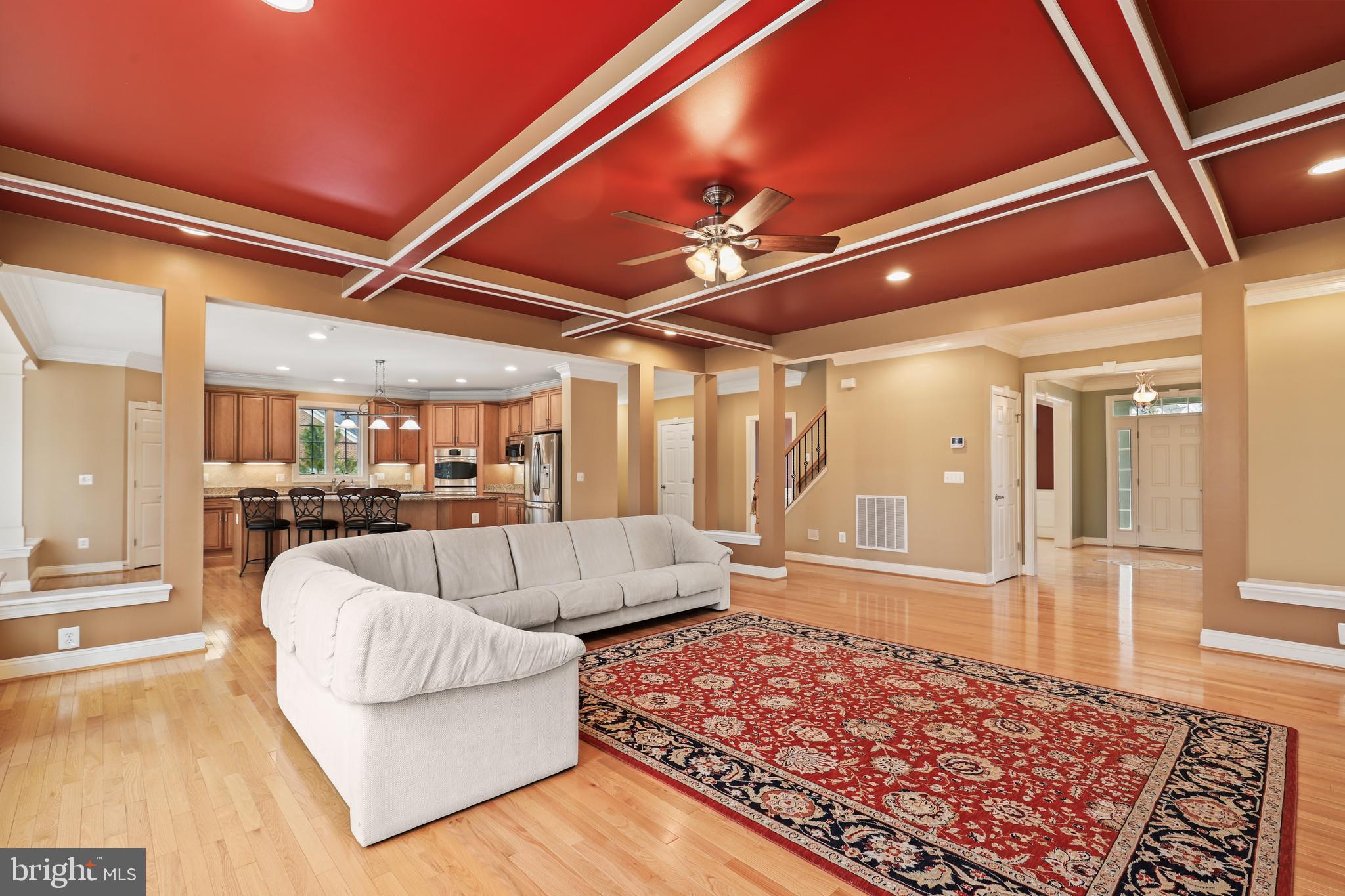 8905 Laurel Overlook Dr