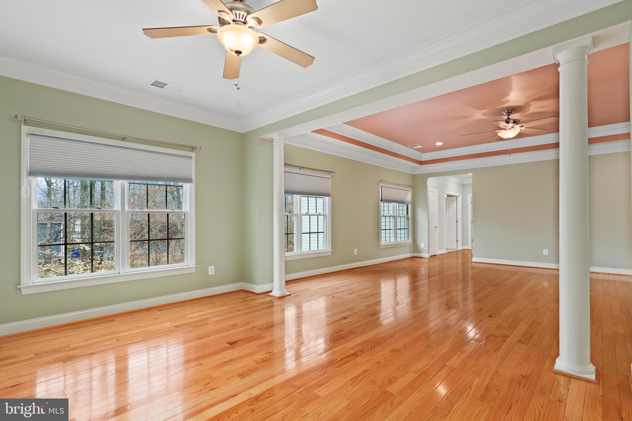 8905 Laurel Overlook Dr