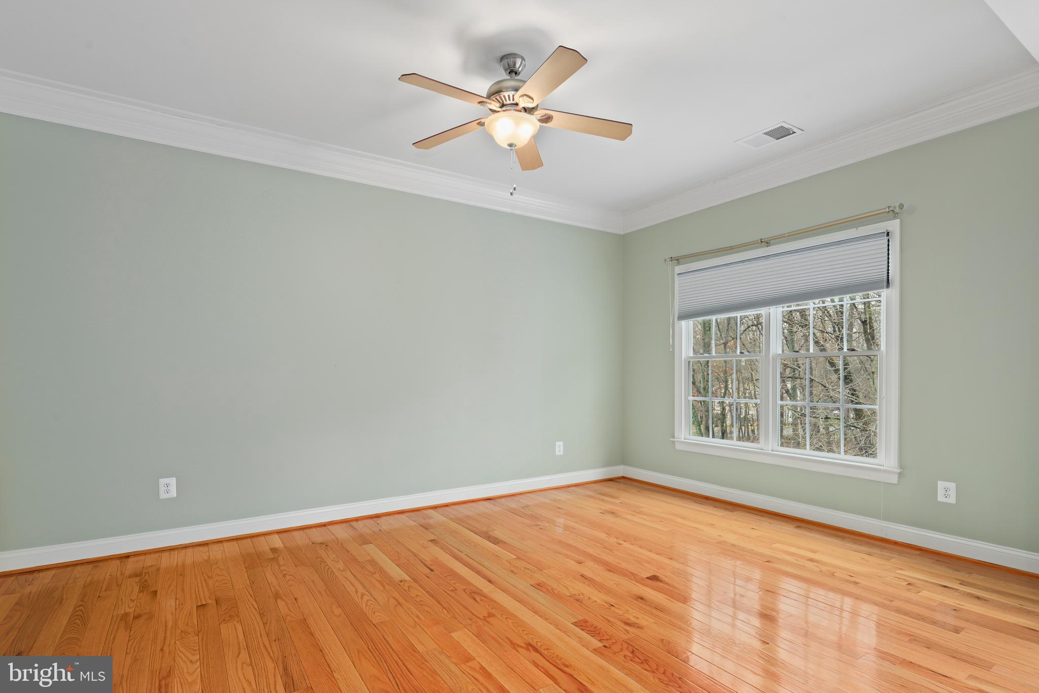 8905 Laurel Overlook Dr