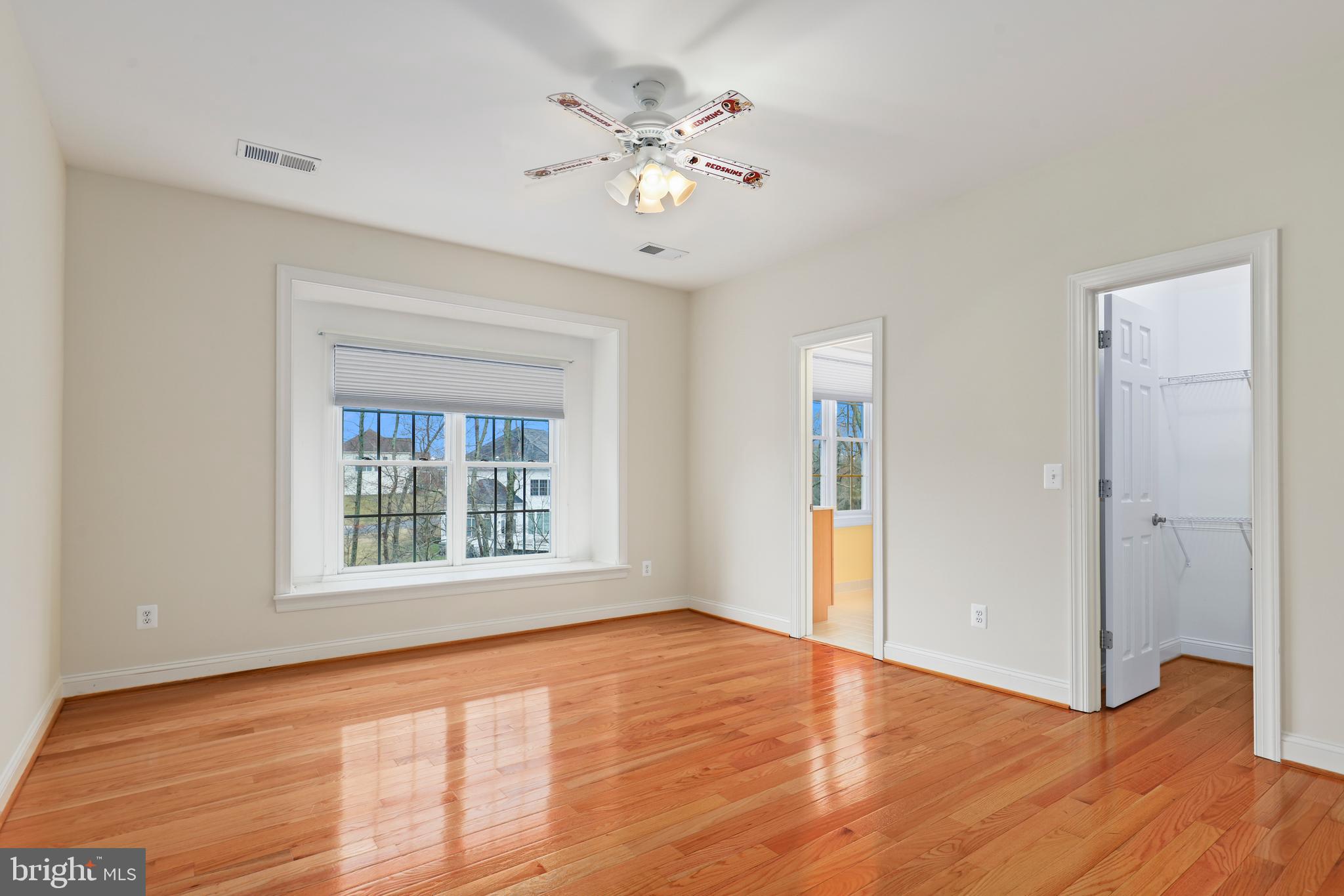 8905 Laurel Overlook Dr