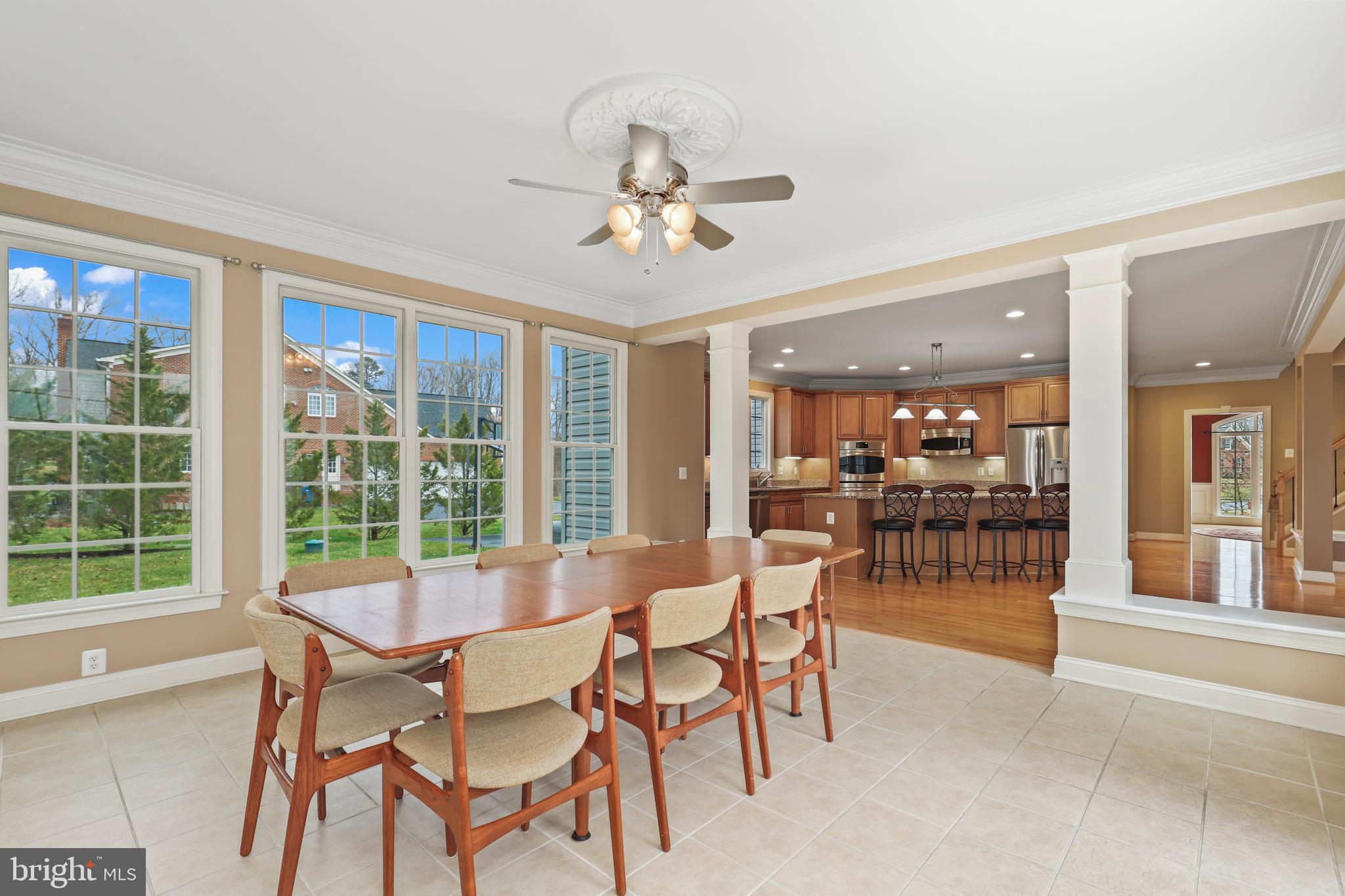 8905 Laurel Overlook Dr