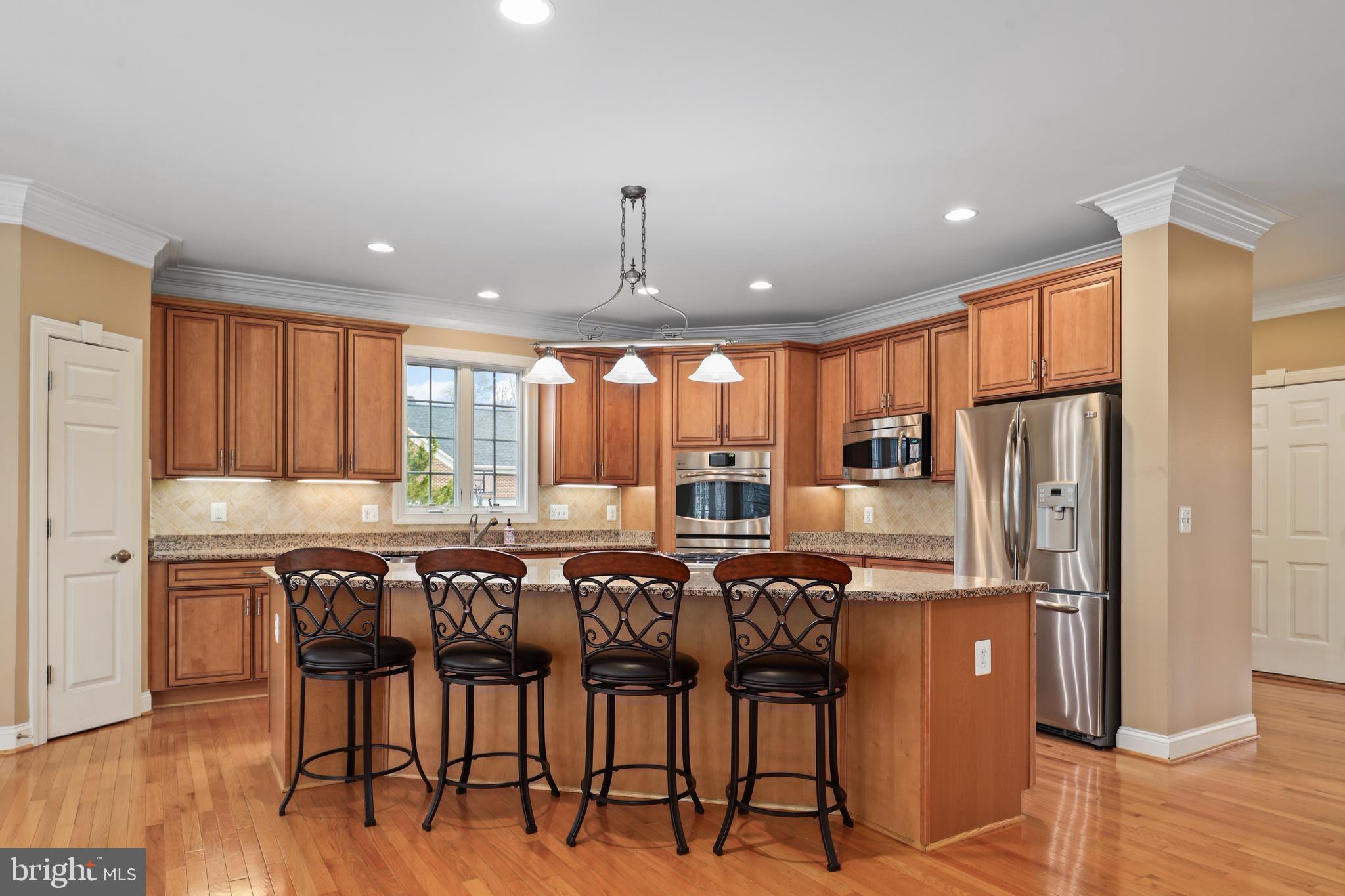 8905 Laurel Overlook Dr