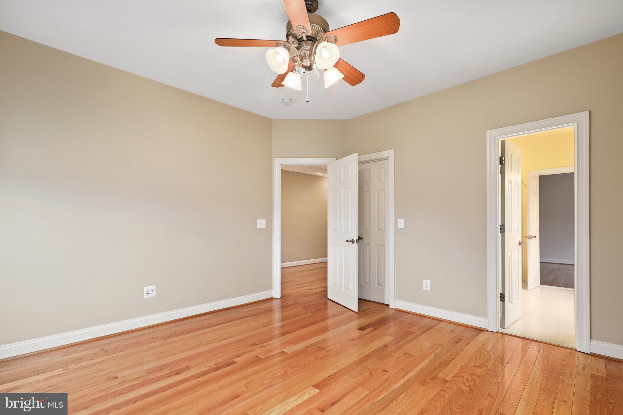 8905 Laurel Overlook Dr