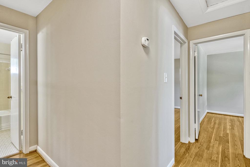 1408 MAYFLOWER DR