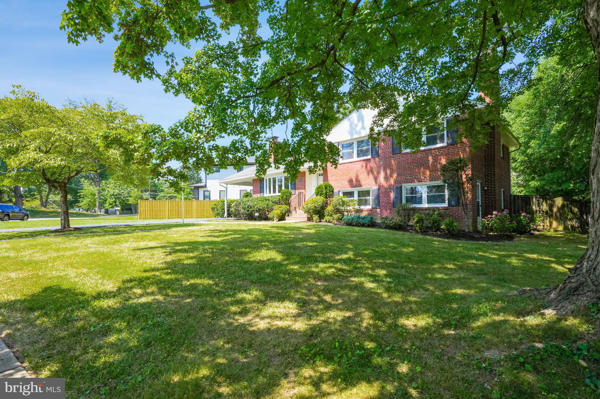 1408 MAYFLOWER DR