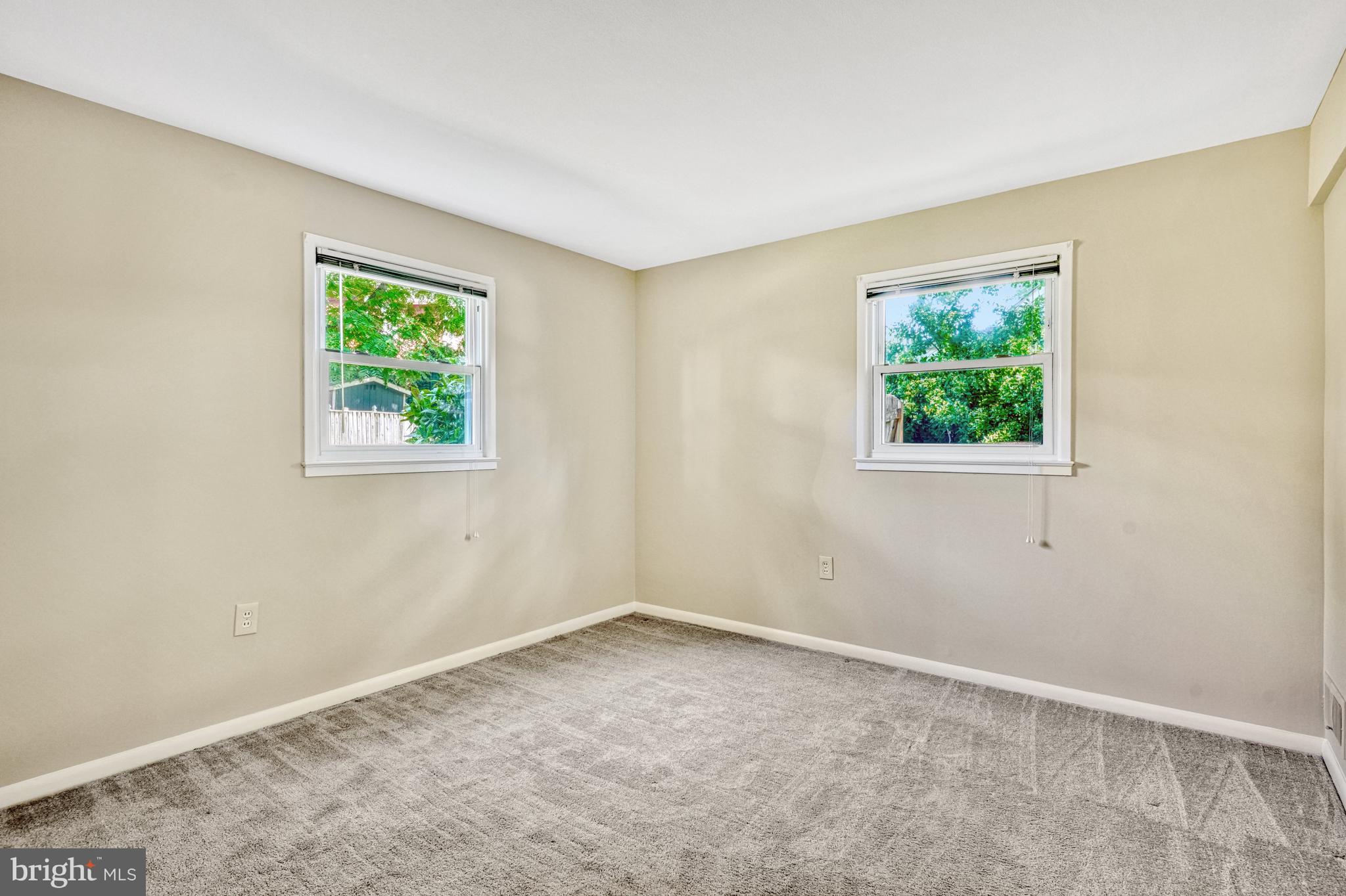 1408 MAYFLOWER DR