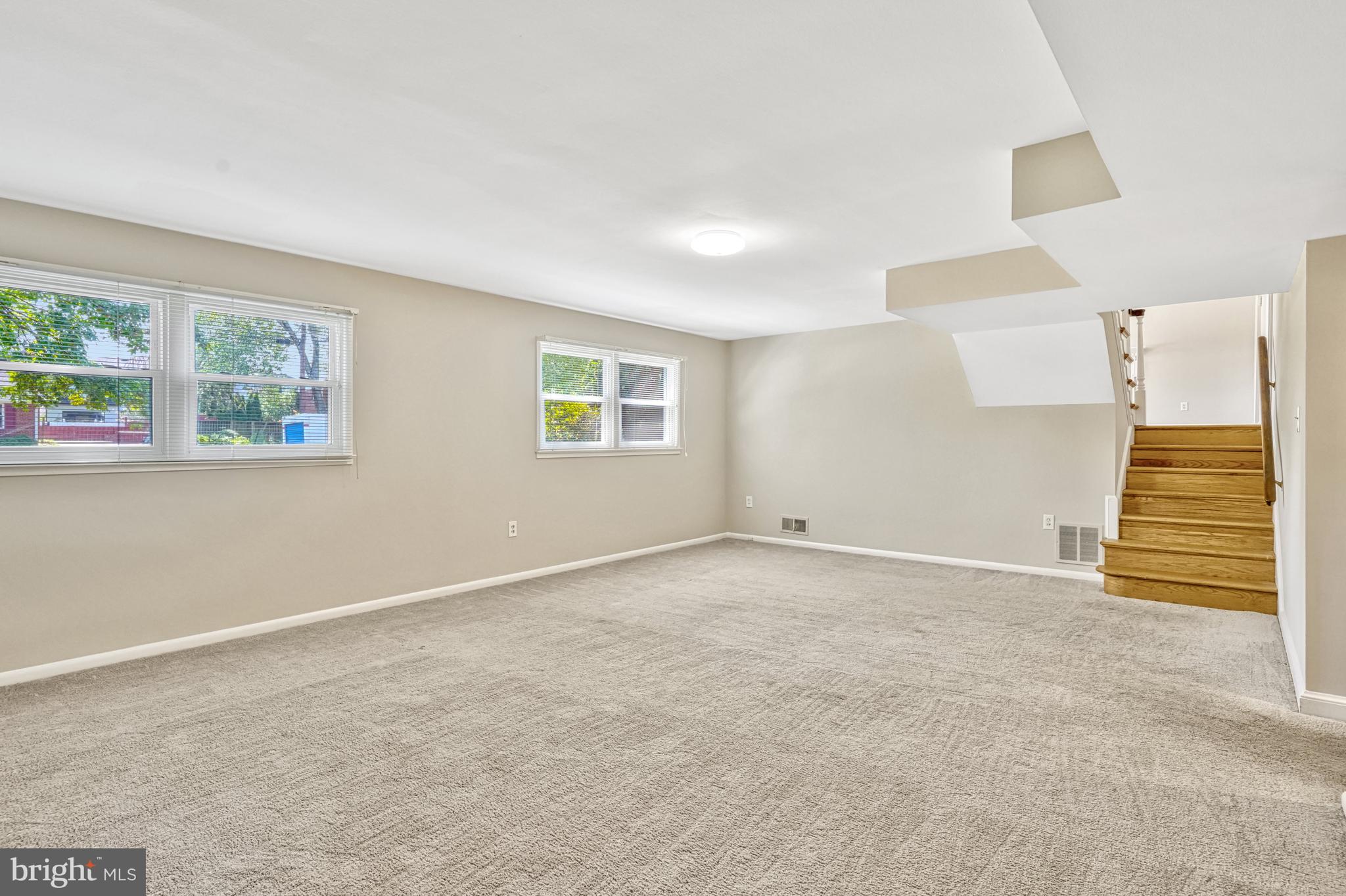 1408 MAYFLOWER DR