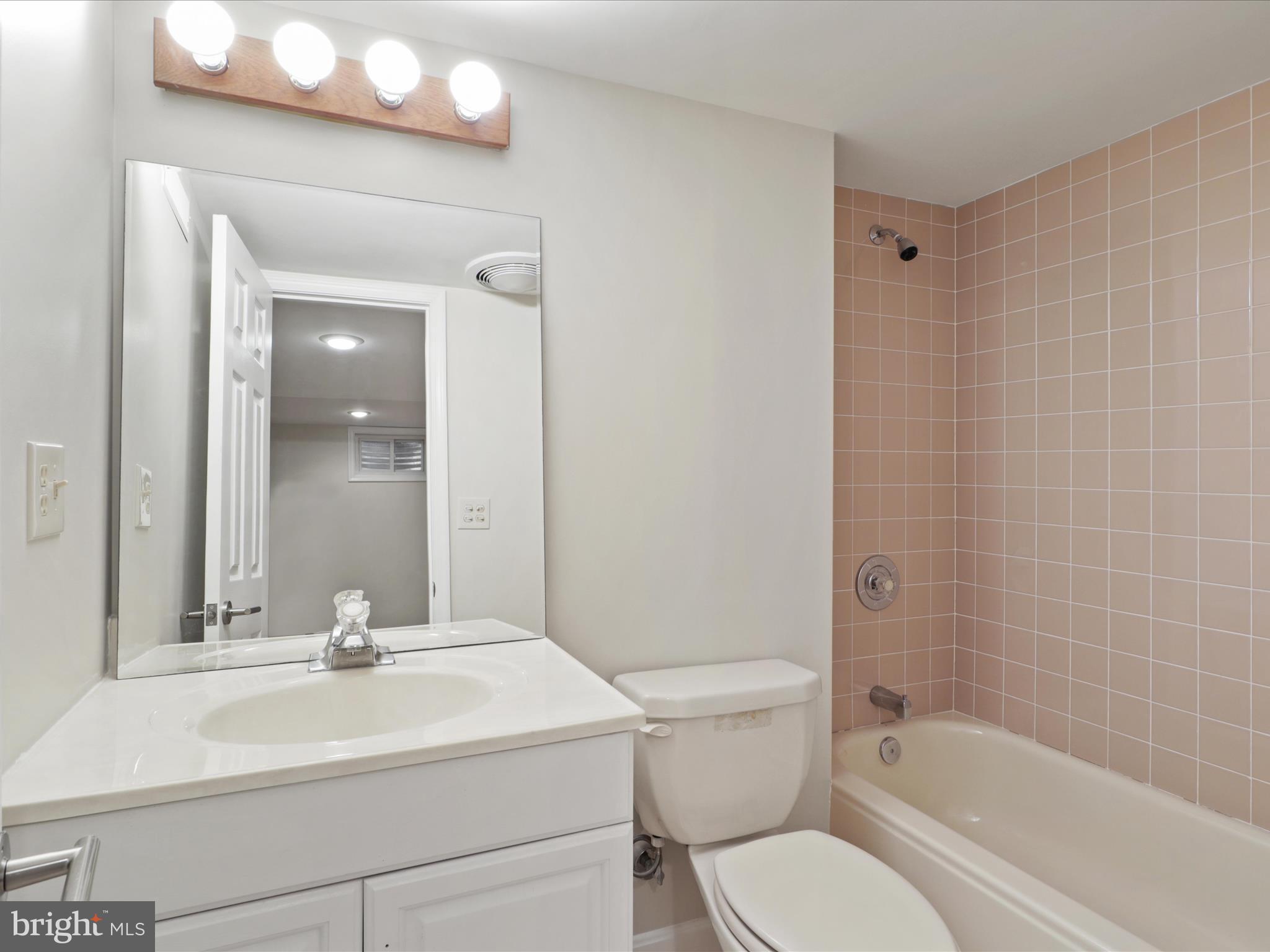 13834 Springstone Dr