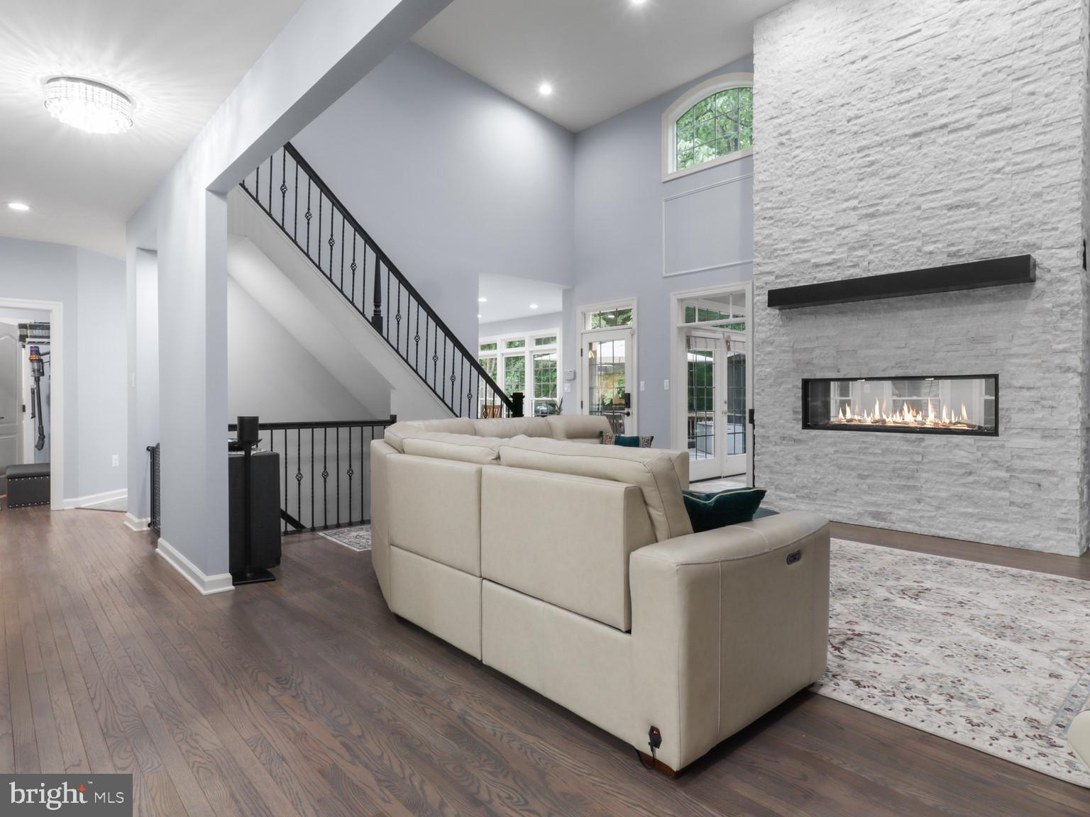 8197 COTTAGE ROSE COURT