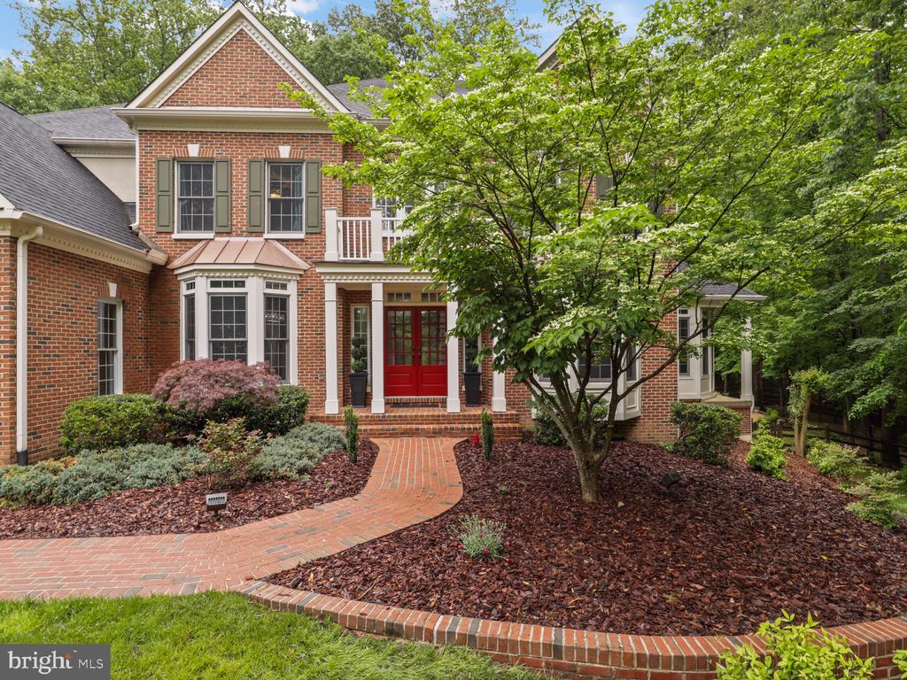 8197 COTTAGE ROSE COURT