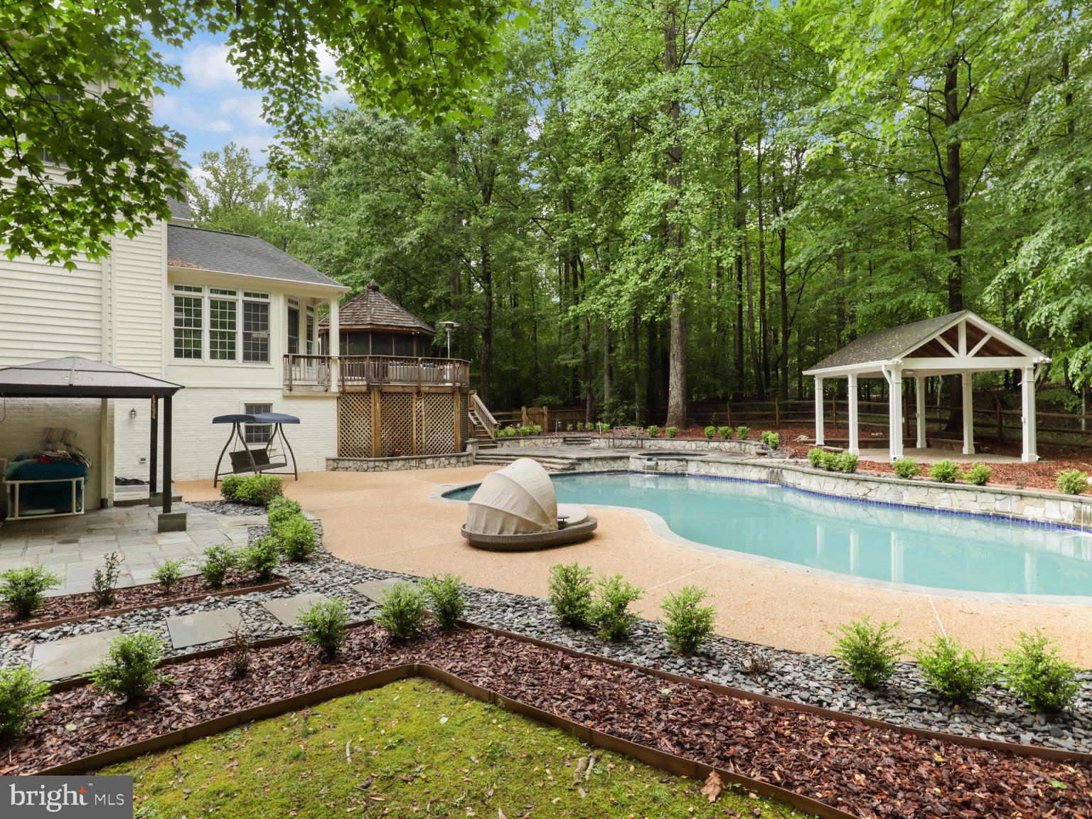 8197 COTTAGE ROSE COURT