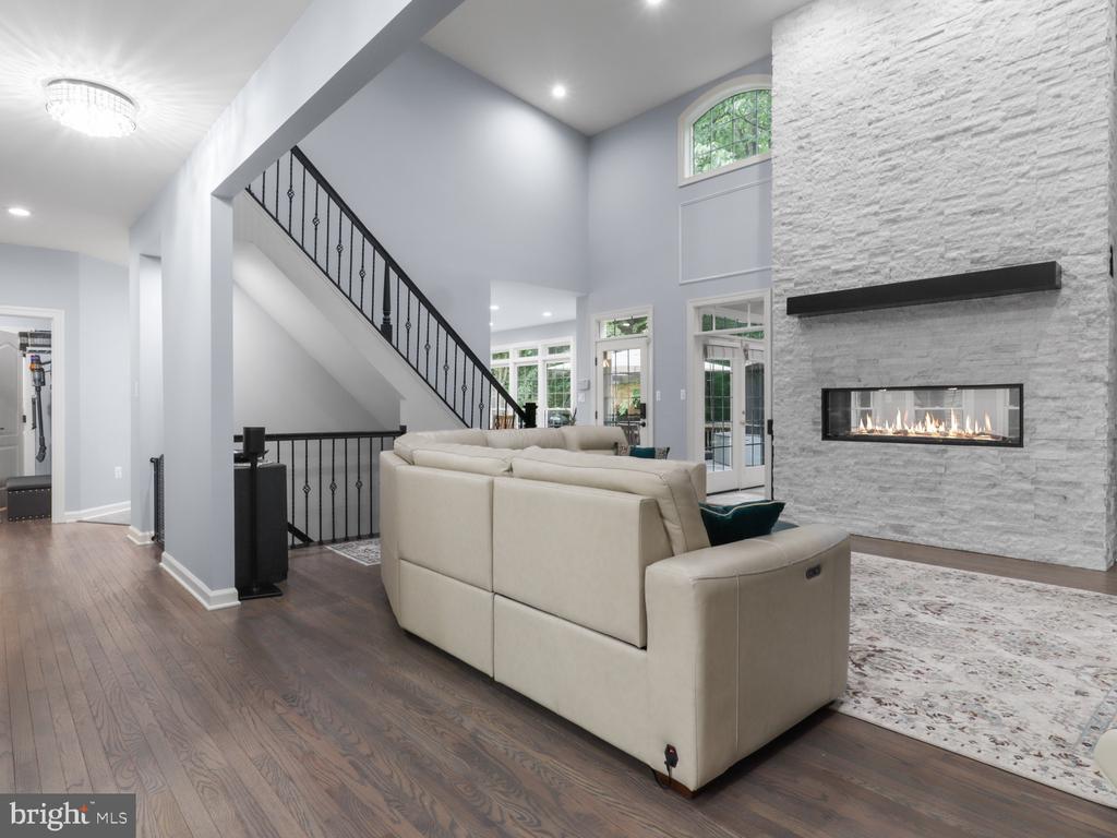 8197 COTTAGE ROSE COURT
