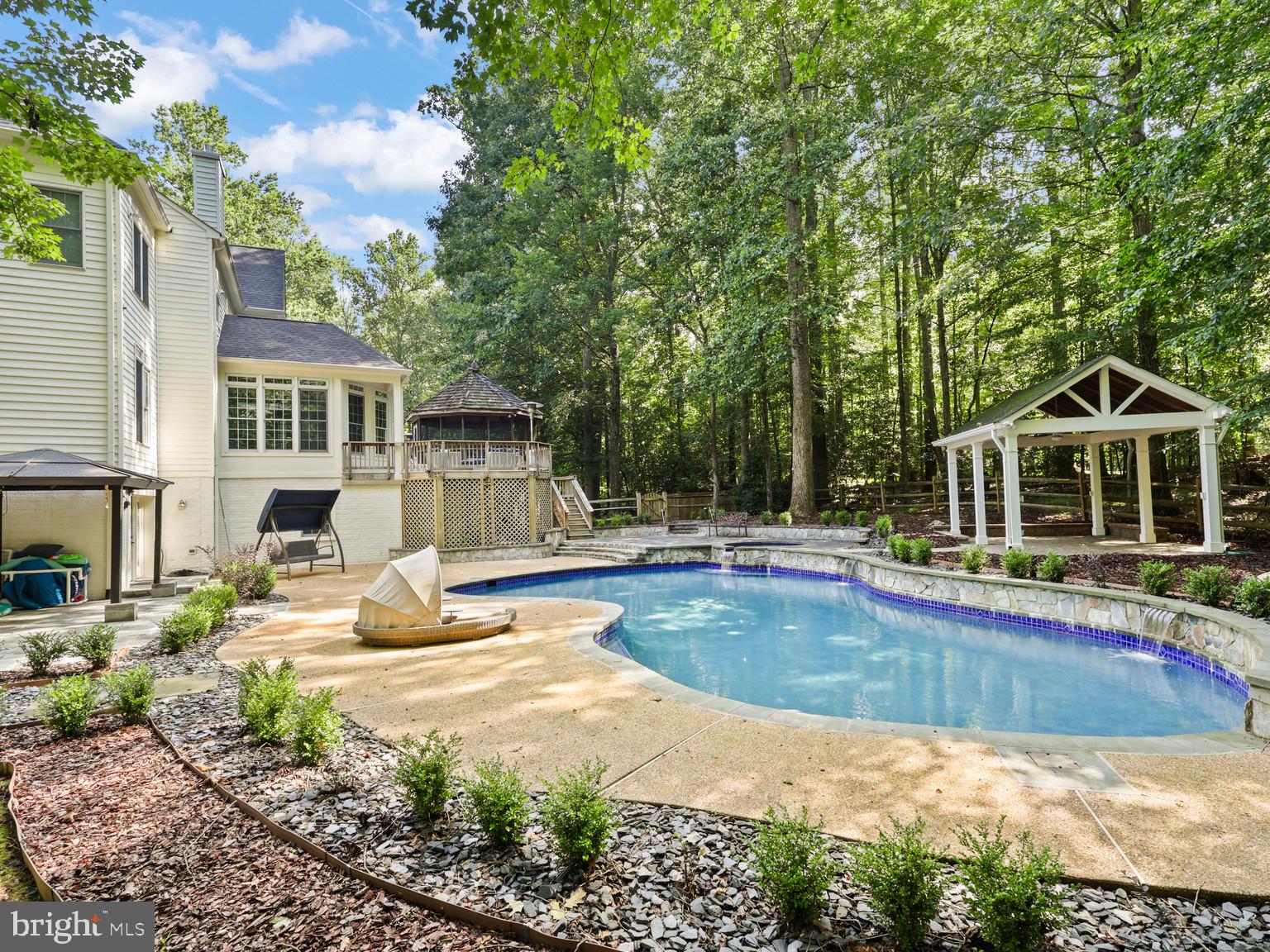 8197 COTTAGE ROSE COURT