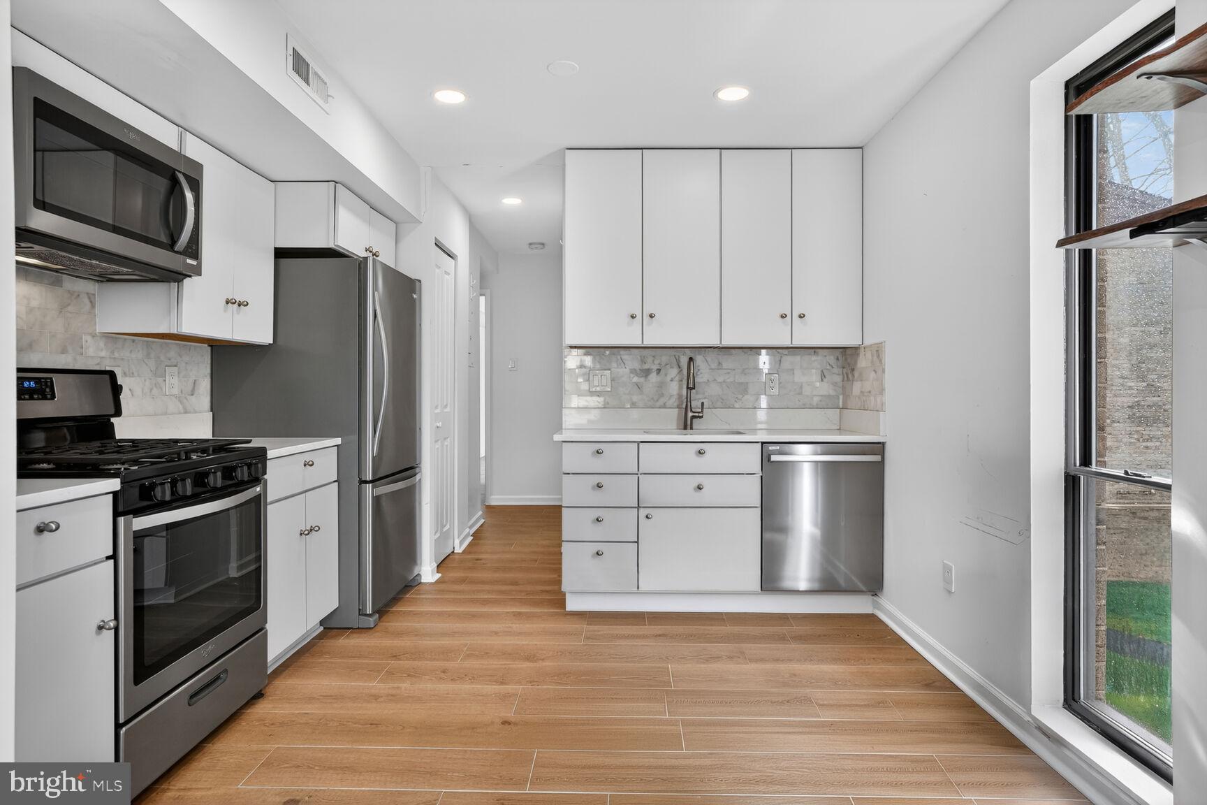 2018 COLTS NECK ROAD 10/11B