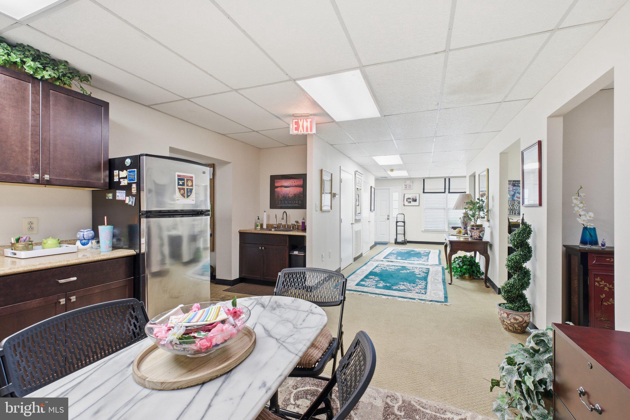 5051 BACKLICK ROAD A & B