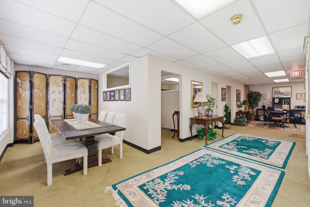 5051 BACKLICK ROAD A & B