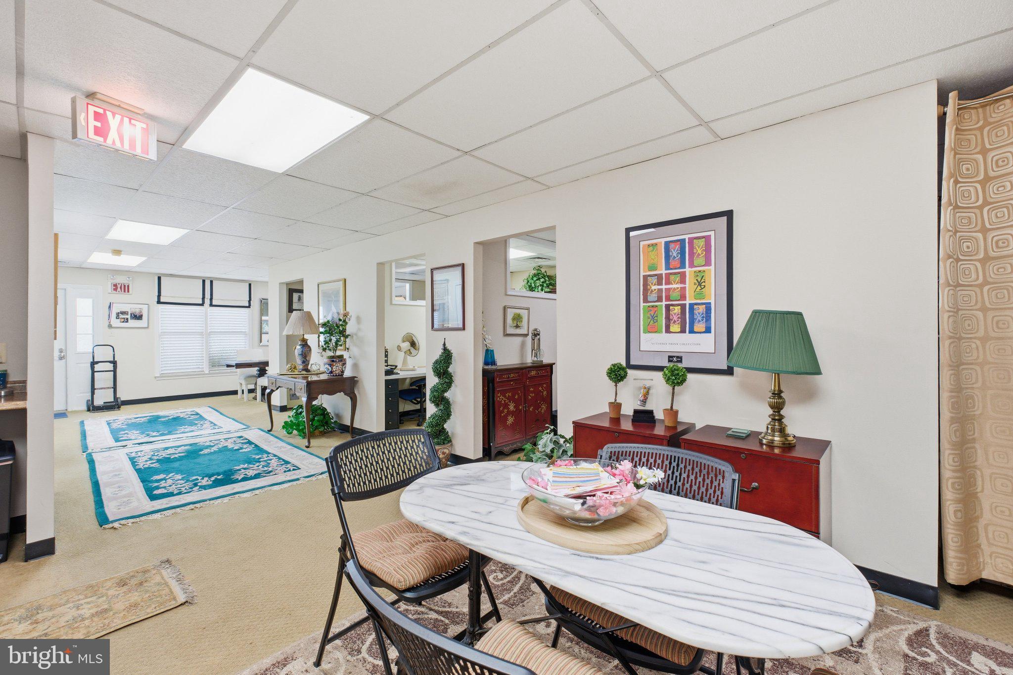 5051 BACKLICK ROAD A & B