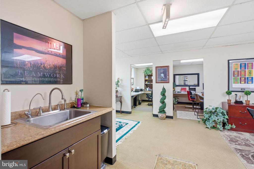 5051 BACKLICK ROAD A & B