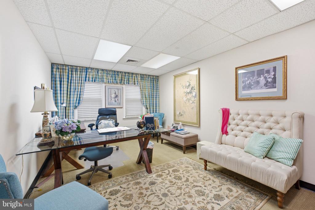 FAIRFAX Unit: 5051-B