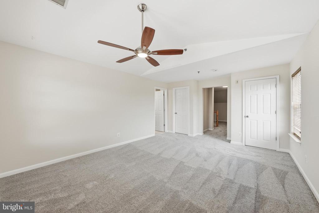8986 HARROVER PLACE Unit: 86B