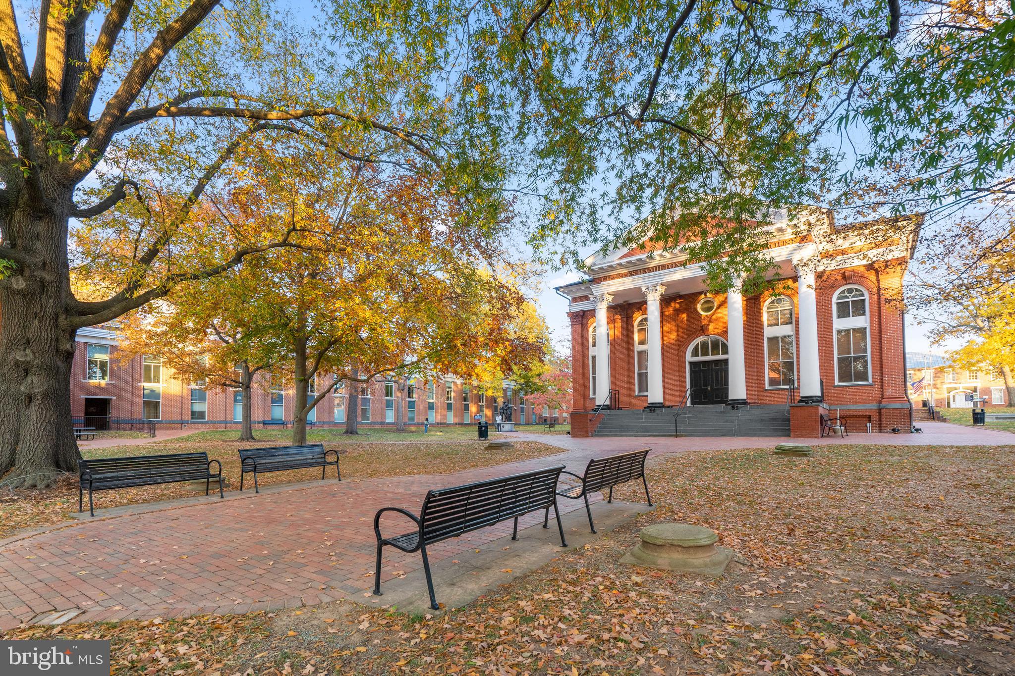 664 GATEWAY DRIVE SE 314