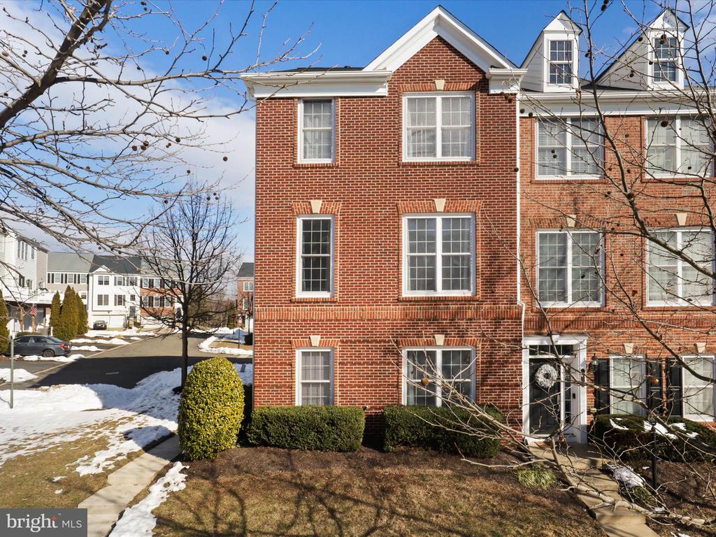 14809 Potomac Branch Dr