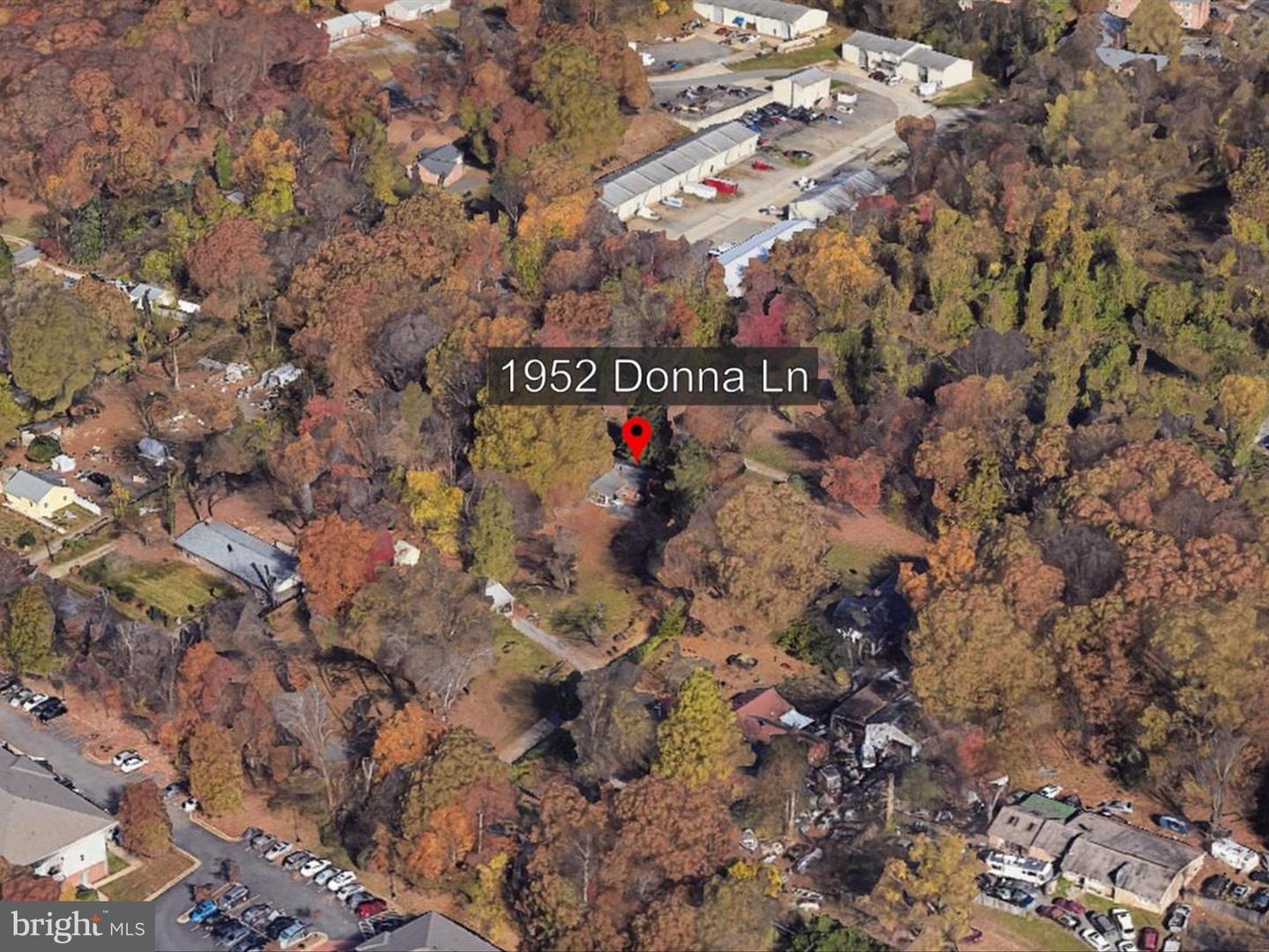 1952 Donna Ln