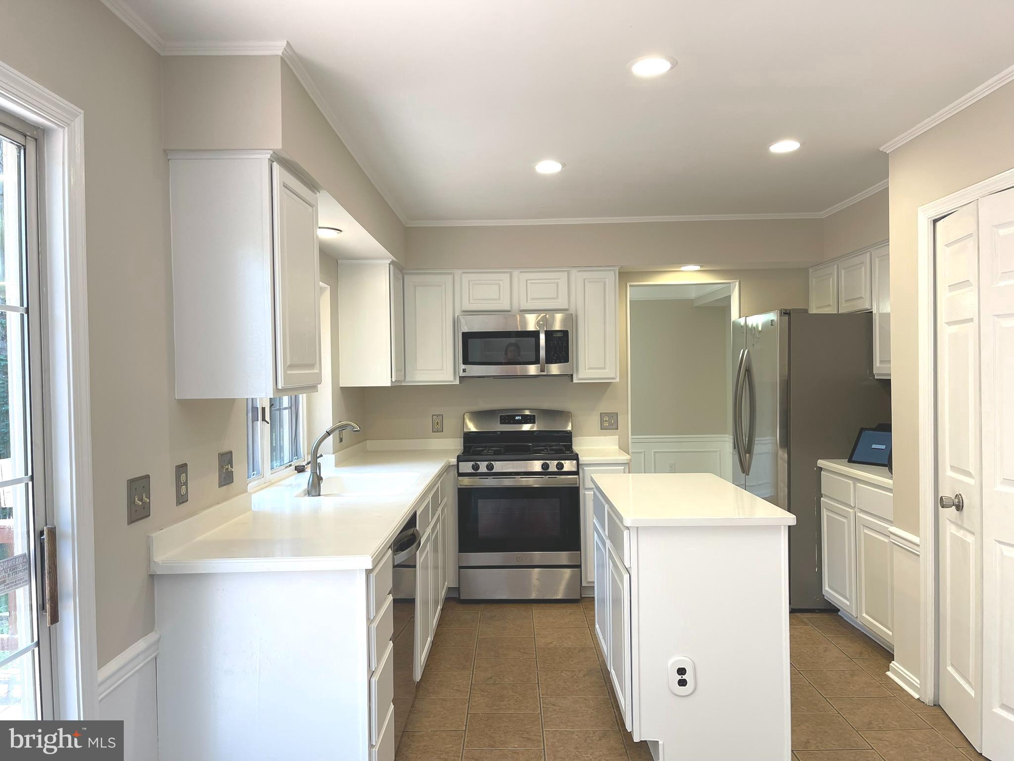 2869 Chevoit Hill Ct