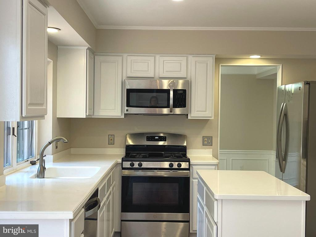 2869 Chevoit Hill Ct