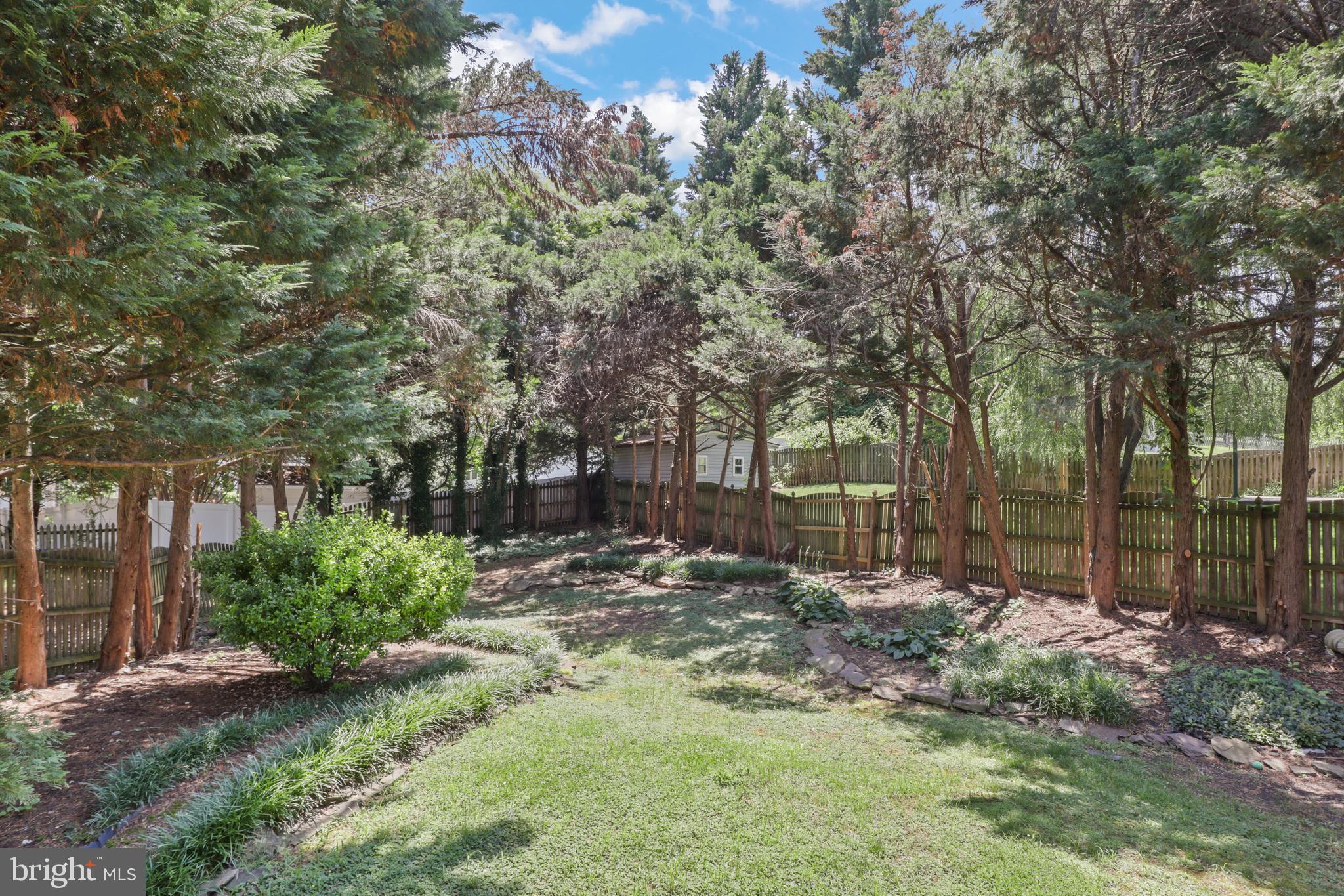 2869 Chevoit Hill Ct