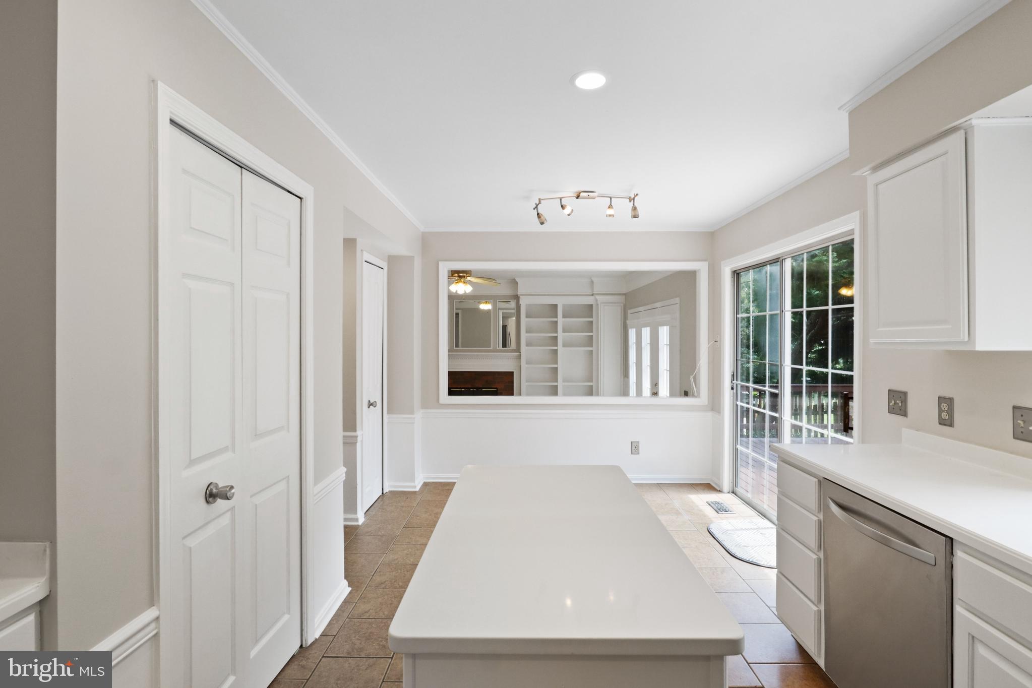 2869 Chevoit Hill Ct