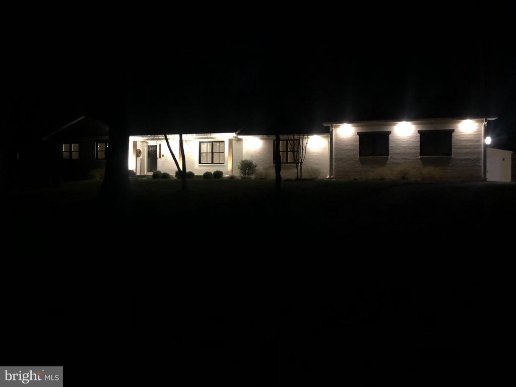 11049 NEWOOD DRIVE