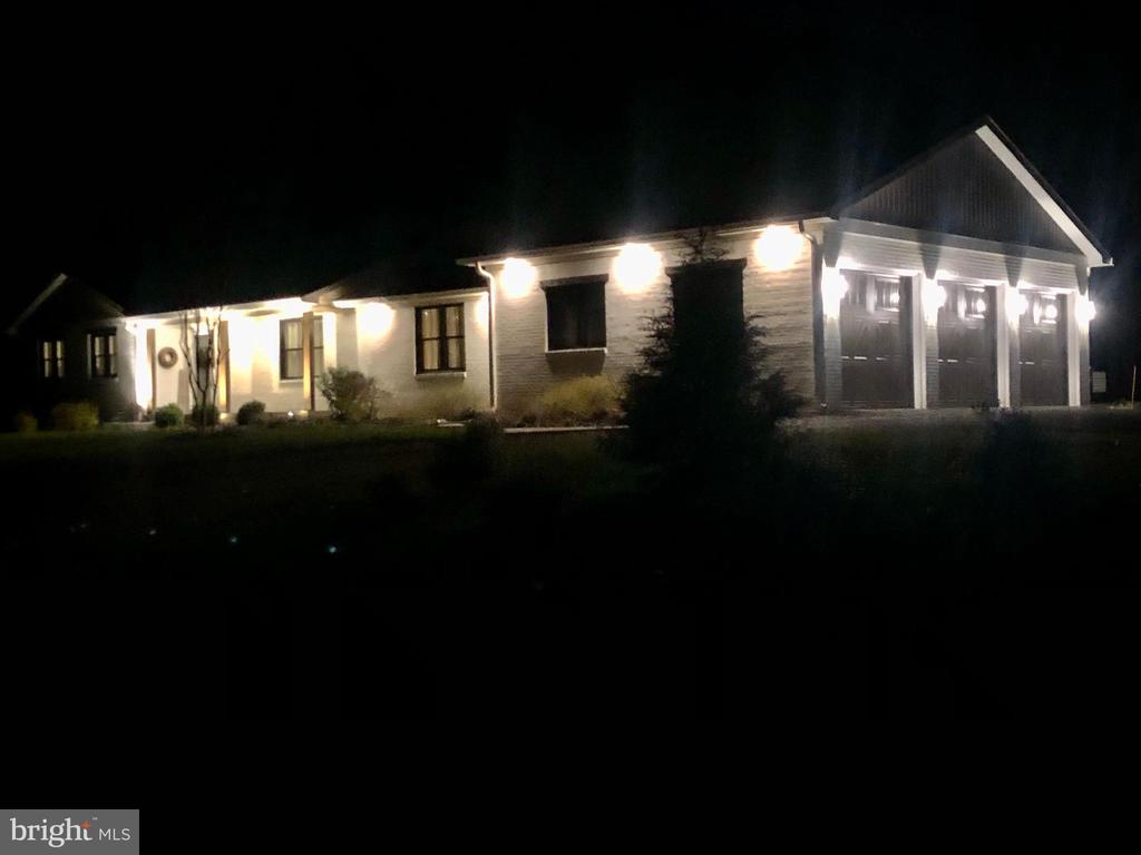 11049 NEWOOD DRIVE