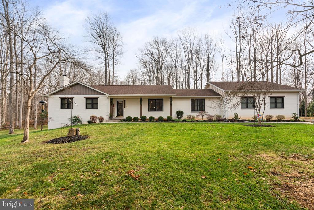 11049 NEWOOD DRIVE