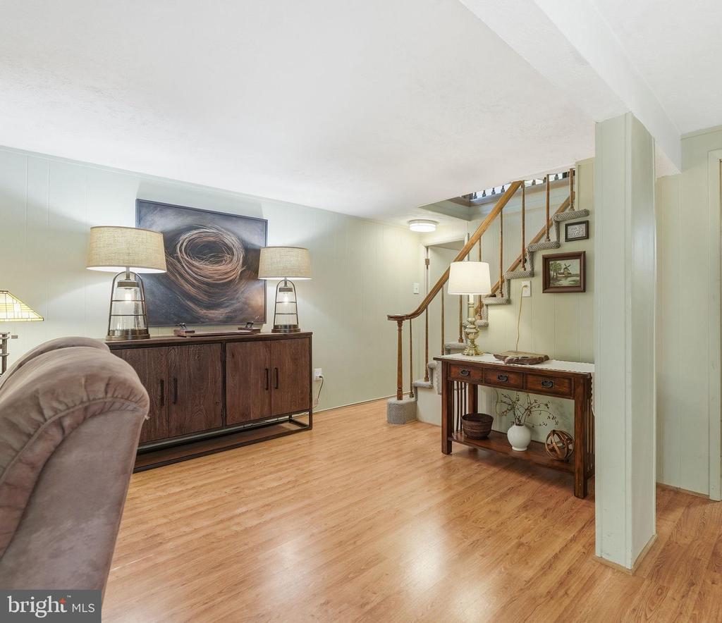 10804 LAKE JACKSON DRIVE