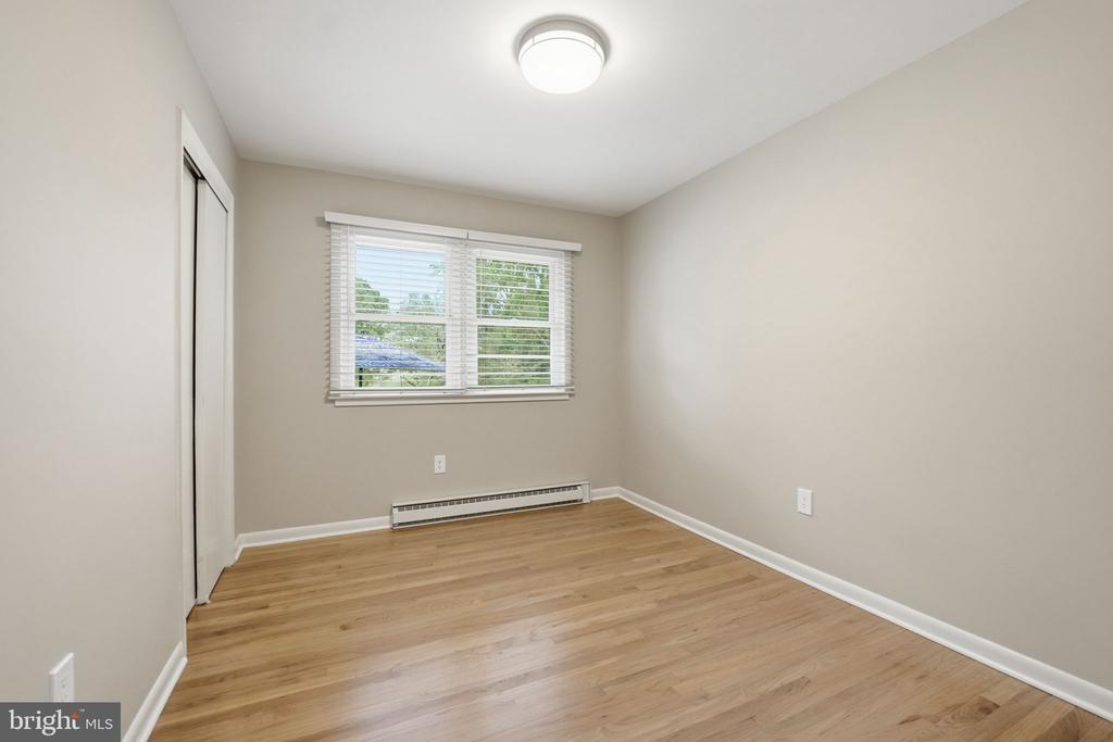 10804 LAKE JACKSON DRIVE