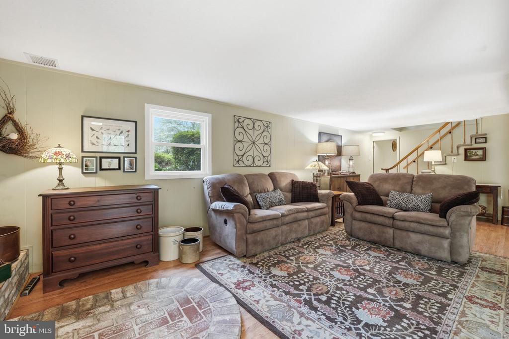 10804 LAKE JACKSON DRIVE