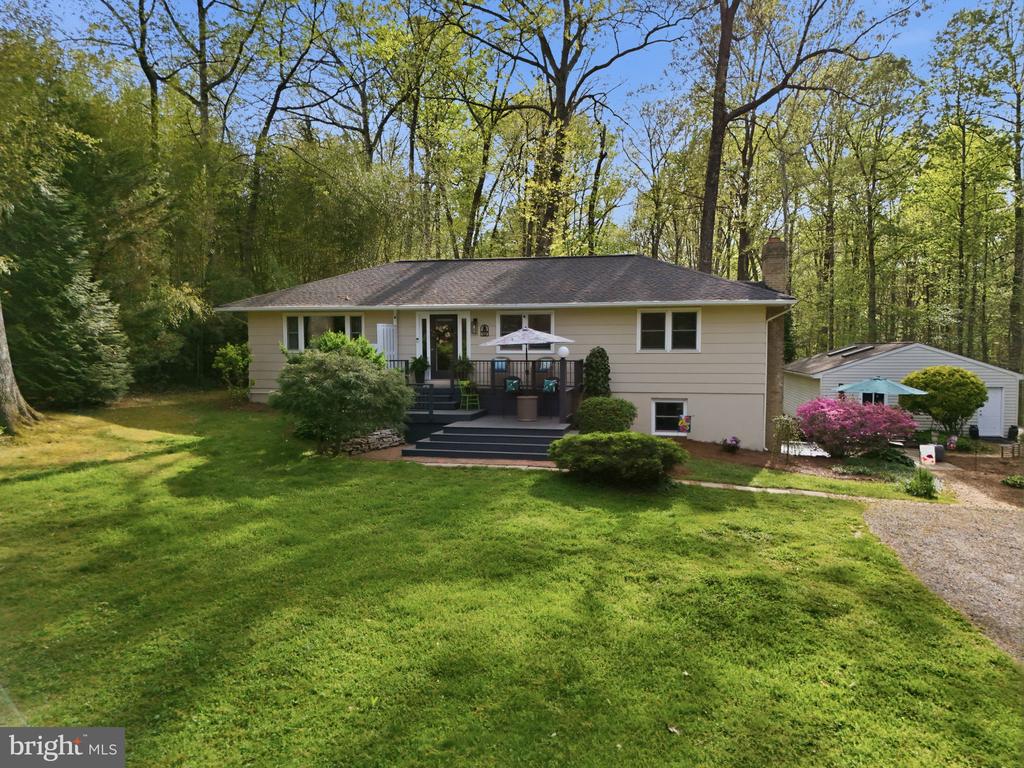 10804 LAKE JACKSON DRIVE